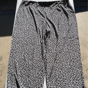 J Jill Wearever cropped pants.